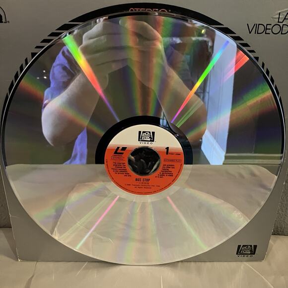 Laser Disc Bus Stop Japanese Market Version Marilyn Monroe Shipped From USA - Picture 5 of 7